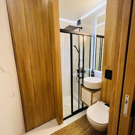 Centrum Wyzwolenia Apartman *