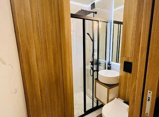 Centrum Wyzwolenia Apartman *